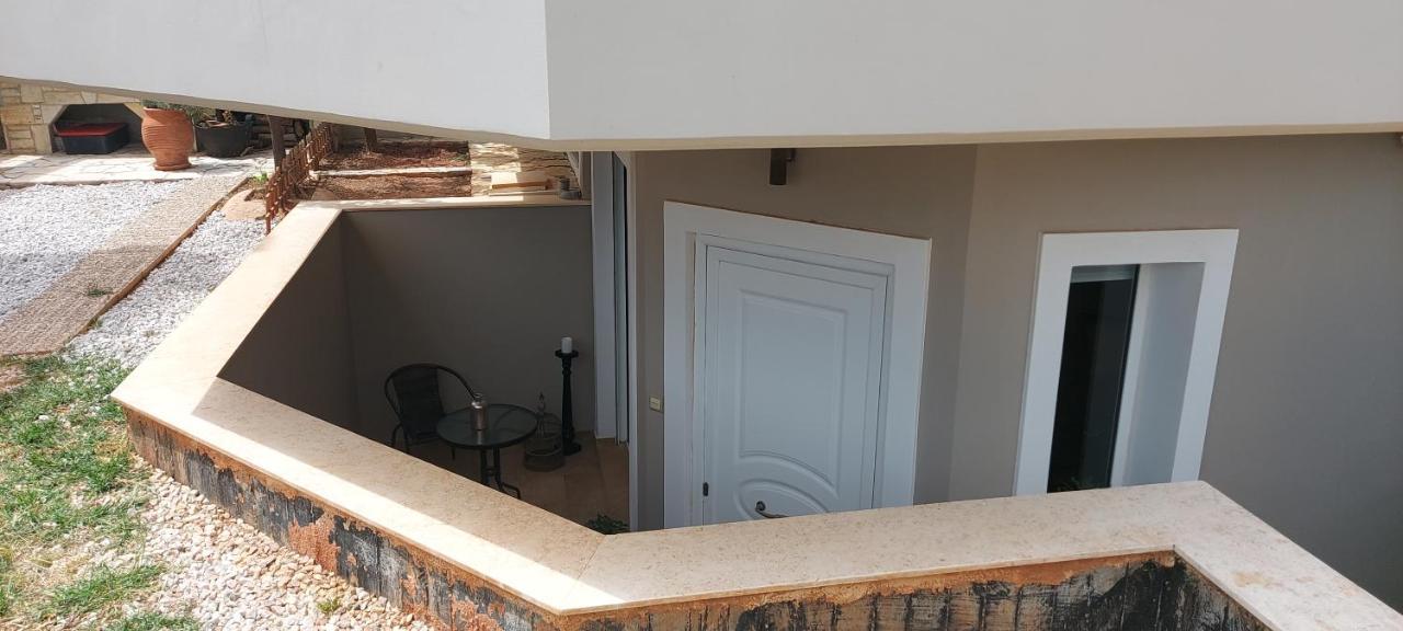 Appartement Aqua à Artemi Extérieur photo