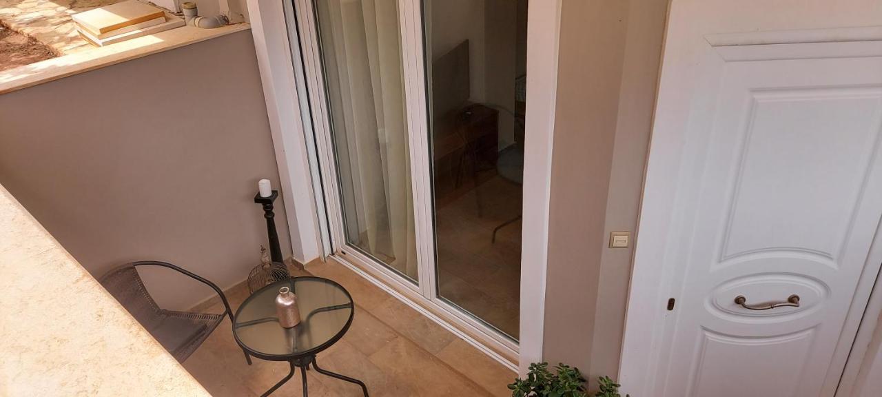 Appartement Aqua à Artemi Extérieur photo